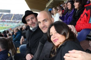 Cristiano Cremonini con Denis Dallan e Barbi Lisa durante la partita Italia vs Australia di Rugby allo stadio Franchi di Firenze